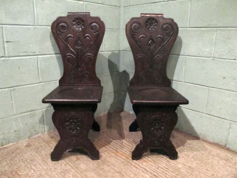 ANTIQUE PAIR 19TH CENTURY CARVED OAK HALL CHAIRS W7373/18.3