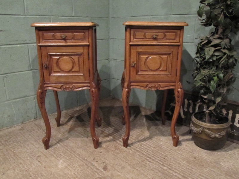 ANTIQUE PAIR FRENCH 19TH CENTURY OAK BEDSIDE CABINETS W7434/8.4