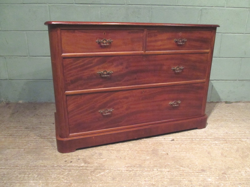 ANTIQUE VICTORIAN MAHOGANY CHEST OF DRAWERS W7314/29.4