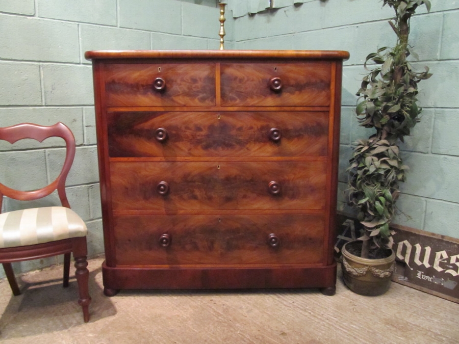 Antique Victorian Large Flamed Mahogany Chest of Drawers w7555/9.9