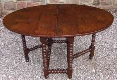 Massive Antique Style SOLID Oak Gateleg Dining Table