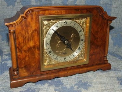 Walnut & Burr Walnut Bracket Mantel Clock ELLIOTT LONDON : ARMSTRONGS MANCHESTER