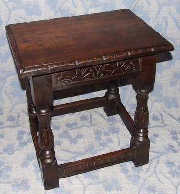 Antique Victorian Carved Oak Joint Stool / Lamp Stand / Occasional Table (37)
