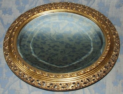 Antique Style Oval Gilt Carved & Gesso Mirror with Bevelled Glass (a18)