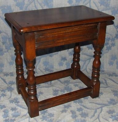 Antique Carved Oak Joint Stool Table / Lamp Stand (23)