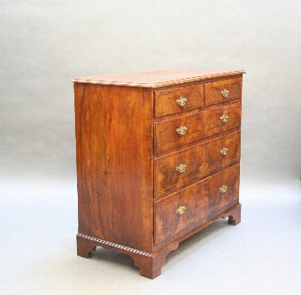 Antique C18th walnut chest of drawers