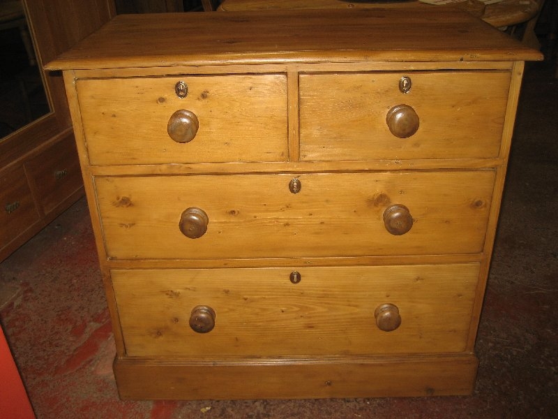 Victorian Pine Chest of Drawers