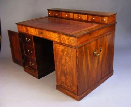Antique Exceptionally fine Desk 