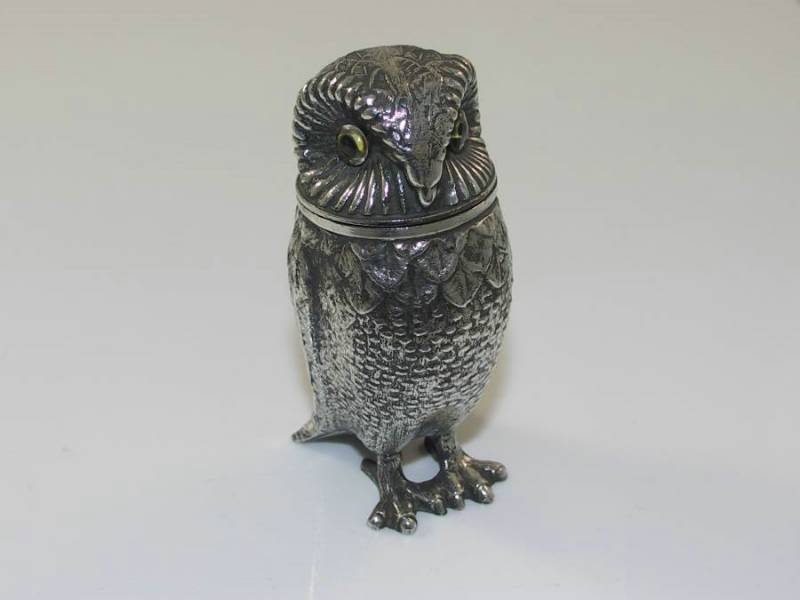 Victorian Silver Plated Pepper In The Form Of An Owl