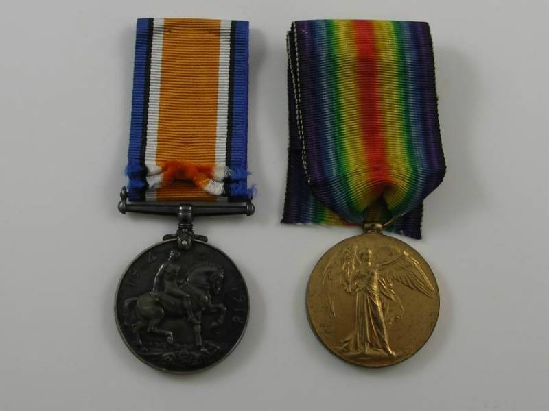 First World Pair Of Medals Awarded To PTE AG Freeman Of The Kings Liverpool Regiment