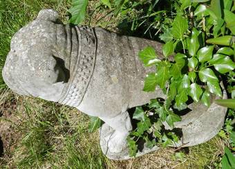 Antique Handsome British Bulldog Garden Statue composite stone 