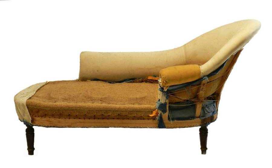 C19 French Chaise Longue Sofa to reupholster recover