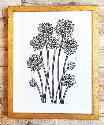 Chrysanthemum in Vintage Frame