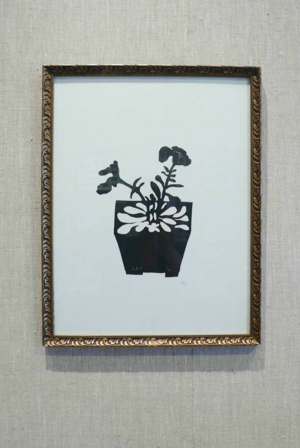 Petunia in Vintage Frame