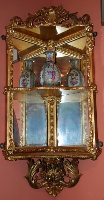 Victorian gilt corner shelf, circa 1850