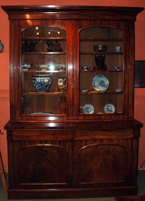 Antique Victorian mahogany chiffonier bookcase