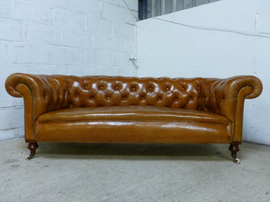 STUNNING ANTIQUE VICTORIAN TAN LEATHER CHESTERFIELD BUTTON BACK 3 SEATER SOFA c1880