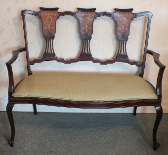 Fine late Victorian settee
