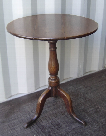 A Georgian Oak Tripod Table