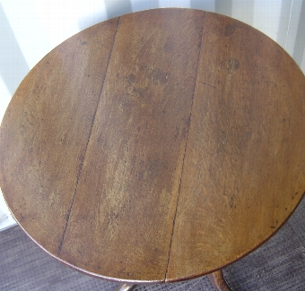 Antique A Georgian Oak Tripod Table