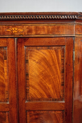 Antique Fine Quality George III Corner Cupboard