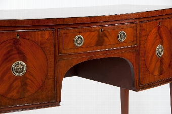 Antique A late 19th Century Mahogany Bow Sideboard 