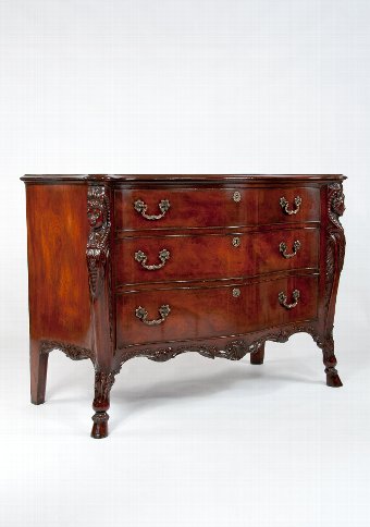 Fine Antique Sepentine Chest of Drawers