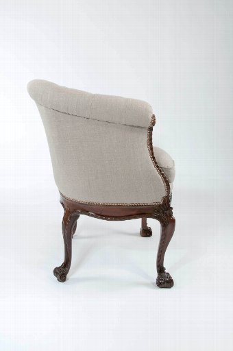 Antique Important Antique Pair of Mahogany Shaped Armchair