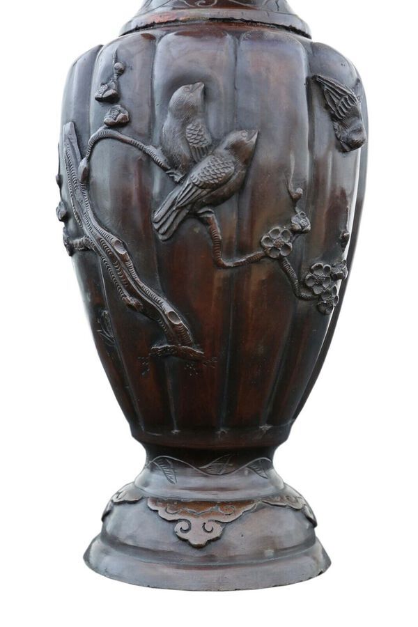 Antique Antique quality Japanese bronze vase Meiji period