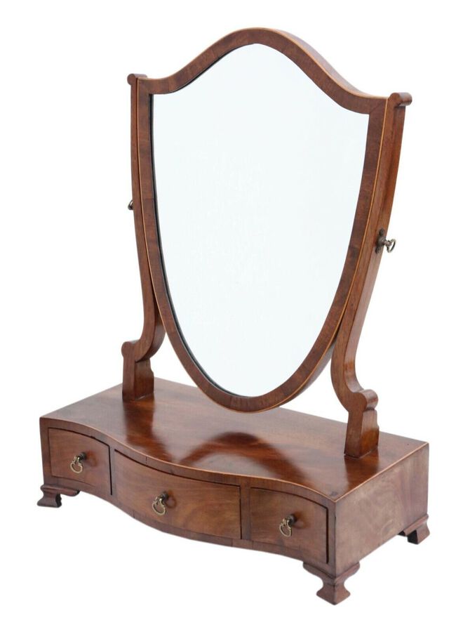 Antique Antique quality Georgian C1810 mahogany serpentine shield dressing table swing m