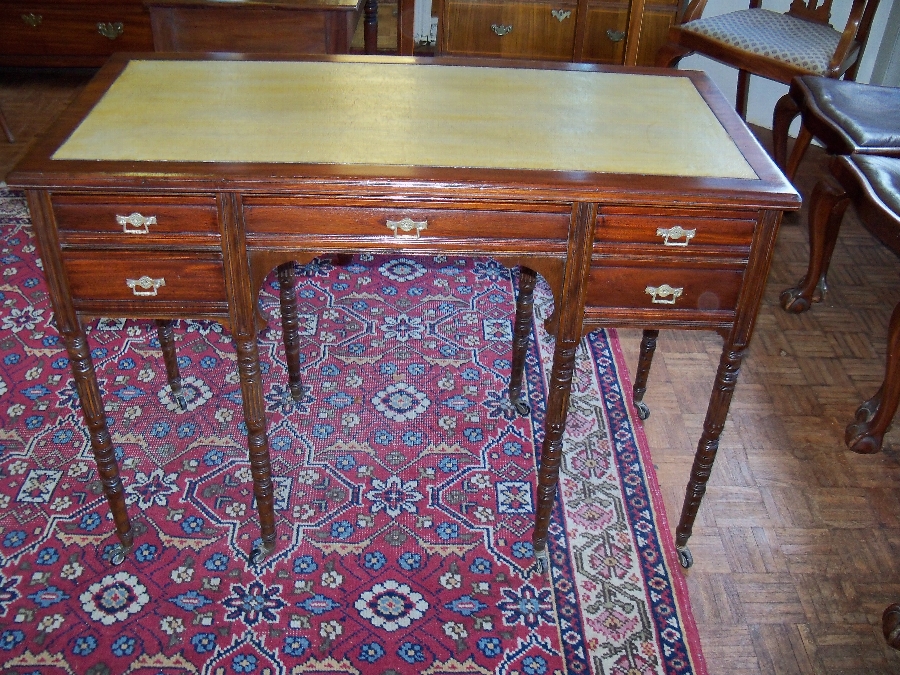 Antique Edwardian writing table/desk