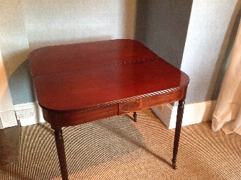 Antique ANTIQUE REGENCY MAHOGANY TEA TABLE IN THE MANNER OF GILLOWS (C1820)