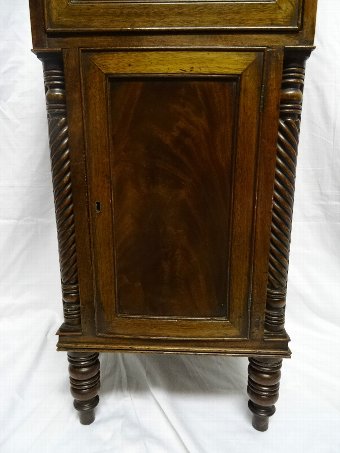 Antique BEAUTIFUL PAIR OF TALL REGENCY FIGURED MAHOGANY PEDESTAL BEDSIDE CABINETS