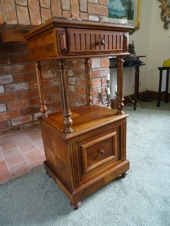 Antique QUALITY 19thc FRENCH EMPIRE WALNUT BEDSIDE CABINET POT CUPBOARD SIDE TABLE