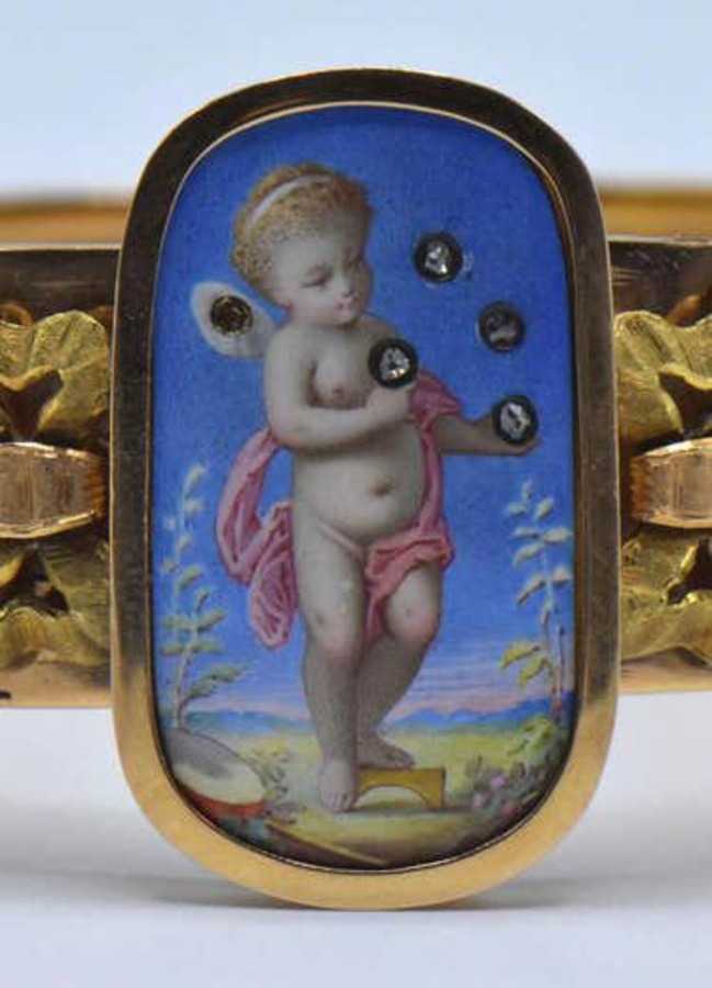 19 century Austrian Gold enamel bracelet with small diamonds