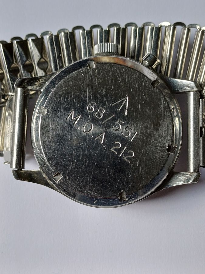 Antique Lemania Ministry of Aviation pilots chronograph, M.O.A. 6B/551 issue 212, circa 1963