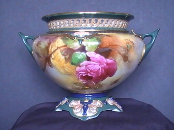 ROYAL WORCESTER VASE WITH HAND PAINTED ROSES - signed Kitty Blake - 1905