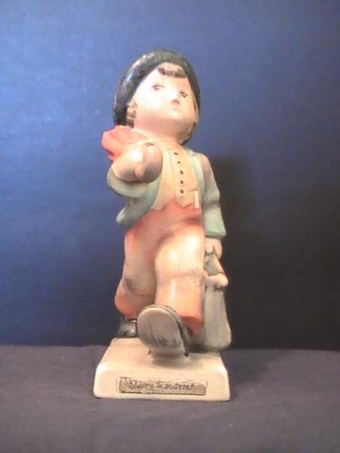 Antique Goebel Hummel figure 'The Merry Wanderer'