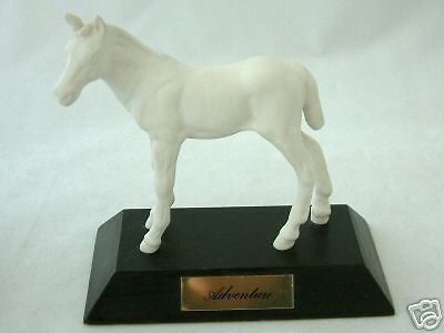 Beswick Adventure White Horse / Foal On Plinth