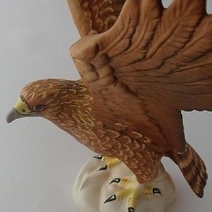 Impressive Beswick Golden Eagle Bird Figure Model 2062