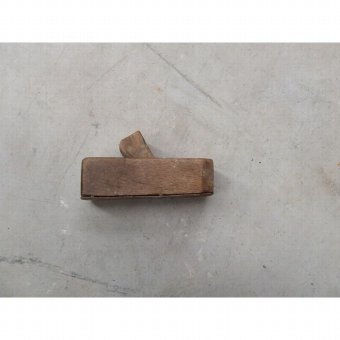 Antique Brush