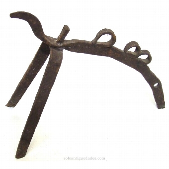 Antique Fire Mula decorated with four scrolls