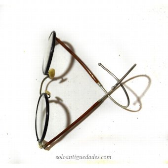 Antique The Porto Rico Glasses Optical Co