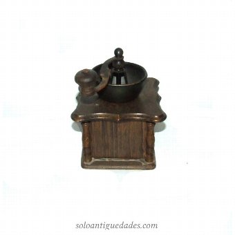 Antique Coffee grinder. Brand Z-Original Zassenhaus