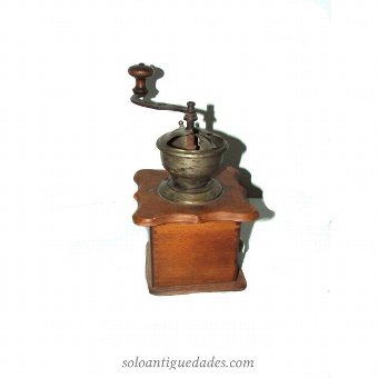 Antique Coffee grinder. Brand PD geschmiedet Werkcon
