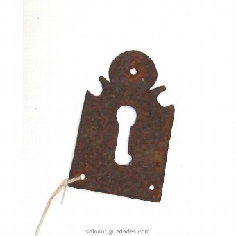 Antique Shield lock or bezel