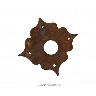 Antique Shield shaped flower with four petals