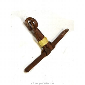 Antique Bolt with hemispherical handle