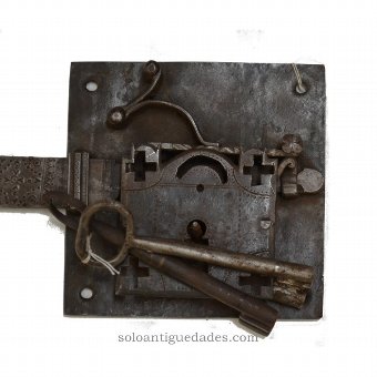 Antique Bolt lock decorated with Latin crosses