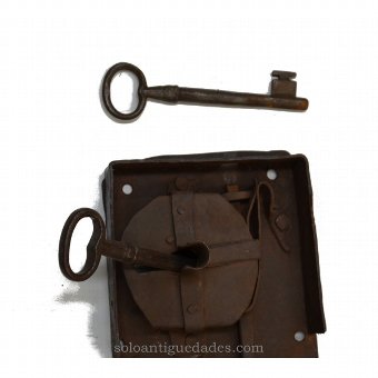 Antique Rectangular Lock decorated shield